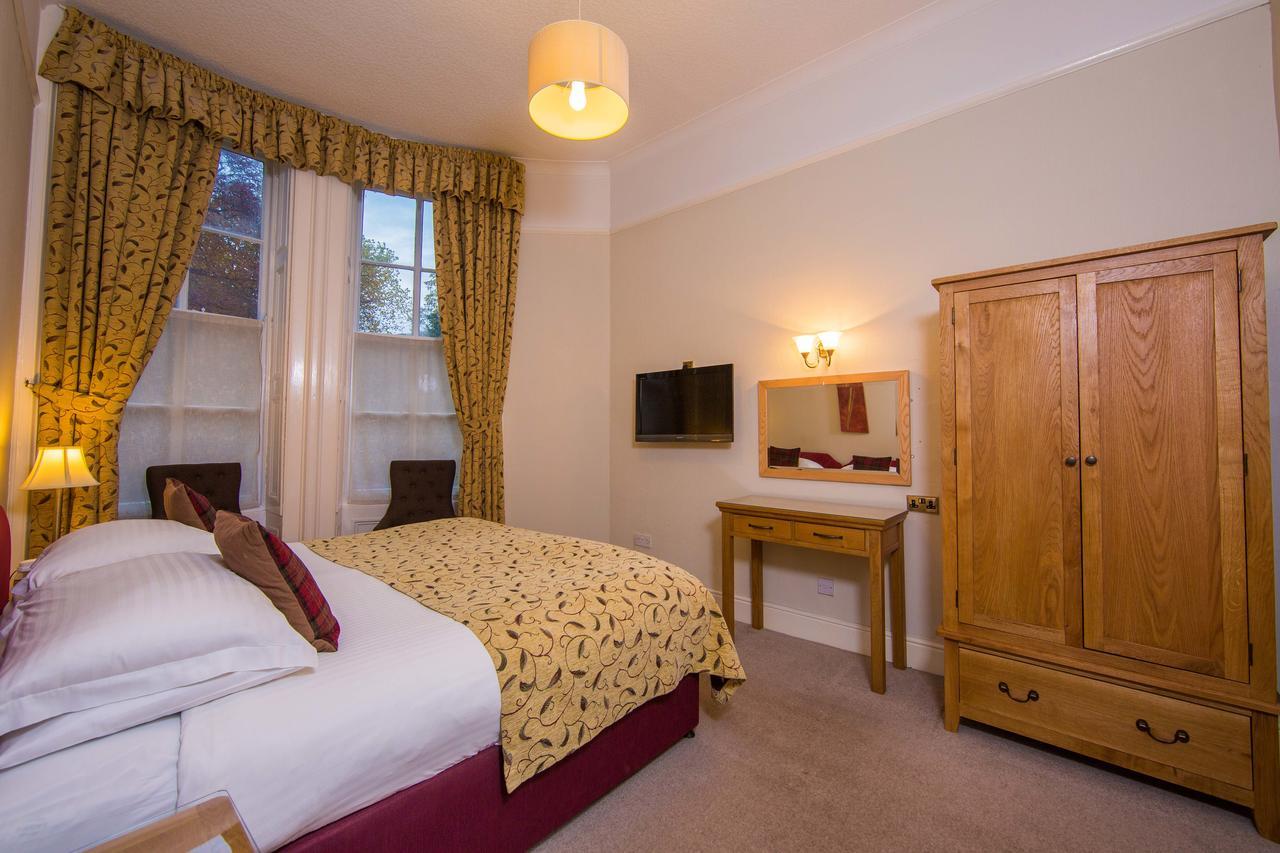 Alhambra Court 4* York